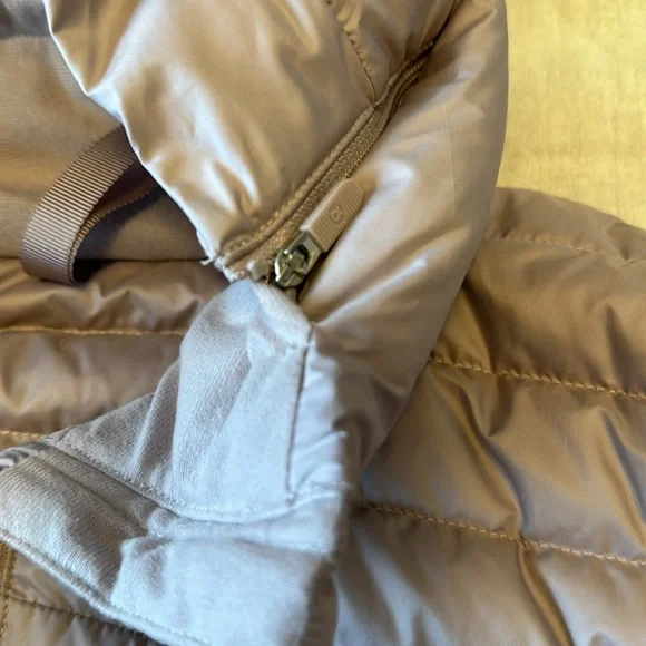 Lululemon packable puffer jacket